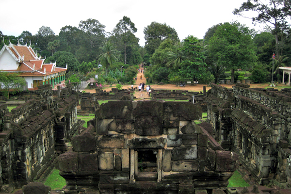 カンボジア　アンコール遺跡群